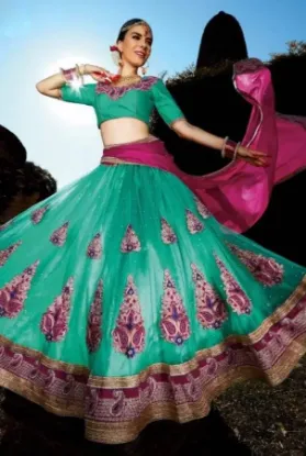 Picture of lehenga wedding pakistani bollywood saree designer wom,