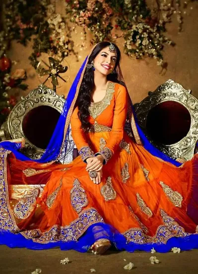 Picture of pakistani bridal lehenga buy online,lehenga below 4000c