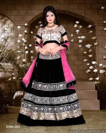 https://radhedesigner.com/images/thumbs/000/0008031_pakistani-wedding-designer-saree-bollywood-indian-wome_450.webp