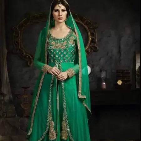 https://radhedesigner.com/images/thumbs/000/0008127_party-wear-lehenga-2024chaniya-cholicholilehengabell_450.webp