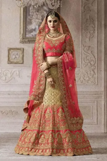 Picture of party wear lehenga choli online shopping,simple velvet 