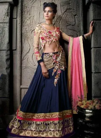 https://radhedesigner.com/images/thumbs/000/0008348_raw-silk-floral-lehengachaniya-cholicholilehengabell_450.webp