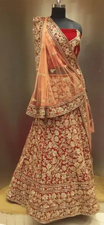 https://radhedesigner.com/images/thumbs/000/0008417_red-n-green-bridal-lehengalehenga-choli-tailorchaniya_450.webp