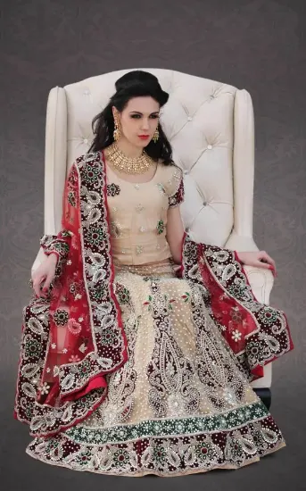 Picture of saree designer women lehenga eid ethnic indian bollywo,