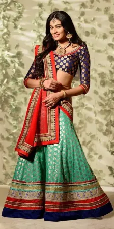 https://radhedesigner.com/images/thumbs/000/0008725_u-symbolic-designer-heavy-lehenga-sari-traditional-sare_450.webp