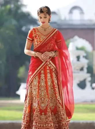 https://radhedesigner.com/images/thumbs/000/0008761_velvet-choli-and-lehengaghagra-choli-comedychaniya-cho_450.webp