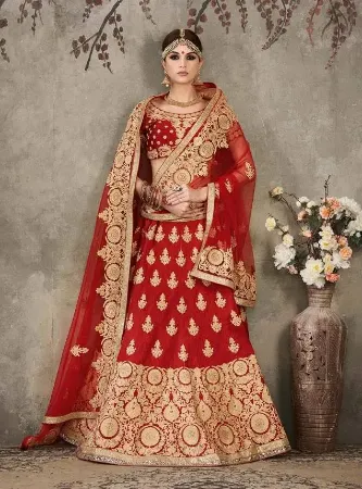 https://radhedesigner.com/images/thumbs/000/0008769_velvet-flared-lehengaghagra-choli-for-mehndichaniya-c_450.webp