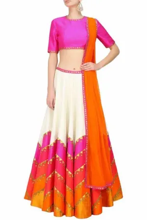 https://radhedesigner.com/images/thumbs/000/0008976_wedding-lehenga-choli-indian-bollywood-embroidered-che_450.webp