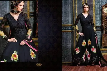 https://radhedesigner.com/images/thumbs/001/0010386_d-modest-maxi-gown-ladies-black-long-sleeves-batik-prin_450.webp