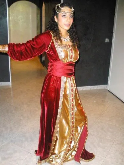 Picture of t back bridesmaid dress,evening dress den haag,abaya,ji