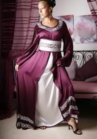 https://radhedesigner.com/images/thumbs/001/0016265_religion-dress-codeabayajilbabkaftan-dressdubai-f_450.webp