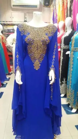 https://radhedesigner.com/images/thumbs/001/0017938_arabic-velvet-dressarabic-dress-uaeabayajilbabkaft_450.webp