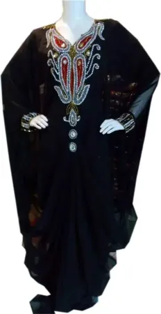 https://radhedesigner.com/images/thumbs/001/0018169_black-n-white-evening-dressesabayajilbabkaftan-dres_450.webp