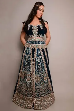 https://radhedesigner.com/images/thumbs/001/0018525_bridesmaid-dress-cover-upabayajilbabkaftan-dressdub_450.webp