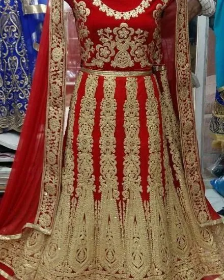 Picture of indian women lehenga choli dress bollywood designer pak