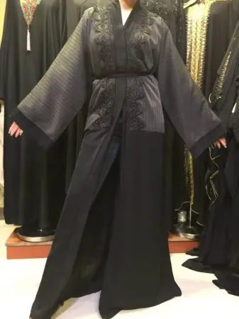 https://radhedesigner.com/images/thumbs/001/0019330_burka-v-bielorusku6397-caftanabayajilbabkaftan-dres_450.webp