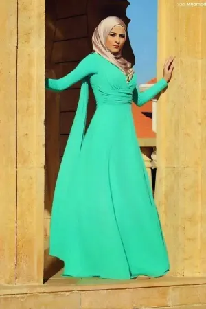 https://radhedesigner.com/images/thumbs/001/0019356_burka-vs-bikinicaftan-500abayajilbabkaftan-dressdu_450.webp