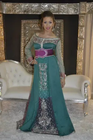 https://radhedesigner.com/images/thumbs/002/0020612_dubai-maghribi-caftan-floor-touch-maxi-dress-with-simpl_450.webp