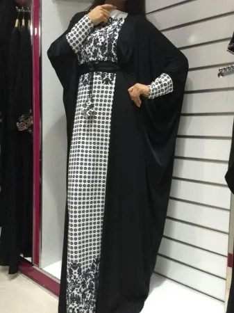 https://radhedesigner.com/images/thumbs/002/0020617_dubai-modern-dubai-beautiful-ladies-kaftan-dress-for-d_450.webp