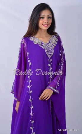 https://radhedesigner.com/images/thumbs/002/0020667_dubai-takshita-georgette-ari-work-hand-embroidery-jilba_450.webp