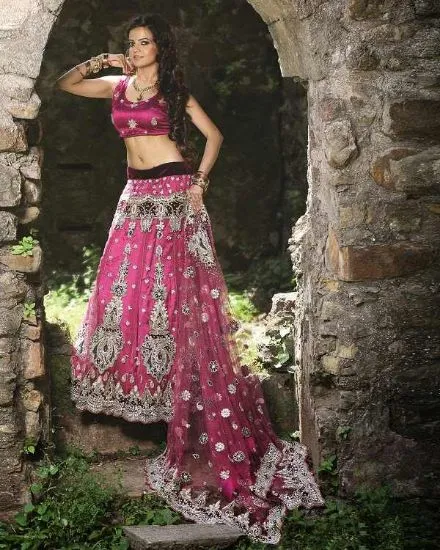 Picture of bridal dresses lehenga pakistani,top 5 lehengaschaniya 