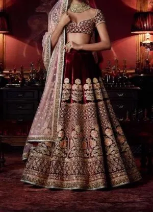 Picture of wedding lehenga choli indian bollywood embroidered faux