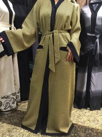 https://radhedesigner.com/images/thumbs/002/0022530_jalabiya-farasha-abaya-arabian-thobe-dress-parf1406_450.webp