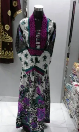 https://radhedesigner.com/images/thumbs/002/0023277_leading-fashion-house-selling-moroccan-kaftan-at-affor_450.webp