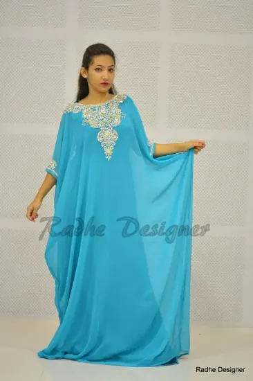 Picture of most admirable arabic halloween costume for women ,abay