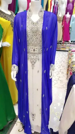 https://radhedesigner.com/images/thumbs/002/0024534_oriental-robe-modest-maxi-gown-dubai-modern-bridal-moro_450.webp