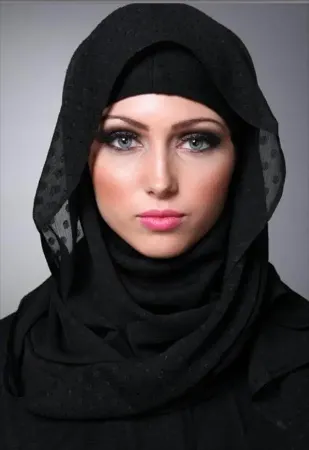 https://radhedesigner.com/images/thumbs/002/0024586_pcs-women-square-neck-hijabhats-v-neck-ramadan-arab-hijab_450.webp