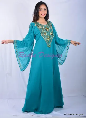 https://radhedesigner.com/images/thumbs/002/0024981_silver-bling-embroidered-walima-gown-for-kuwaiti-saudi_450.webp