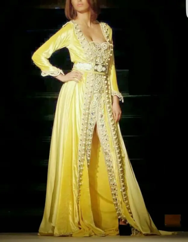 Picture of Radhe Designer White Georgette Kaftan Dress for Women - F10744