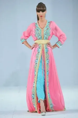 https://radhedesigner.com/images/thumbs/002/0028377_modern-royal-blue-wedding-gown-punjabi-patiala-design-_450.webp