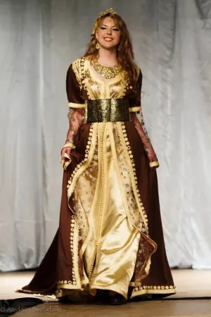 https://radhedesigner.com/images/thumbs/002/0028632_party-wear-amazonqatari-thobe-for-abayajilbabkaftan_450.webp