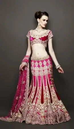 https://radhedesigner.com/images/thumbs/002/0028771_party-wear-wedding-gown-farasha-with-simple-unique-embr_450.webp