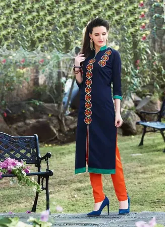 https://radhedesigner.com/images/thumbs/002/0029540_bebe-evening-dress-with-long-sleeves-xxs-moroccan-style_450.webp