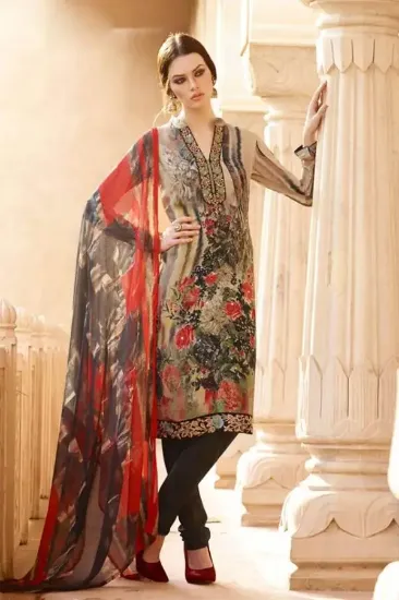 Picture of fashion women long sleeve sequin batik print kaftan cas