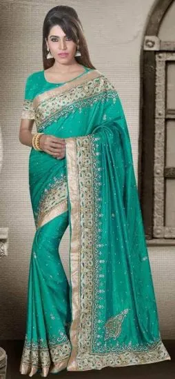 Picture of traditional partywear bollywood saree pakistani beauti,