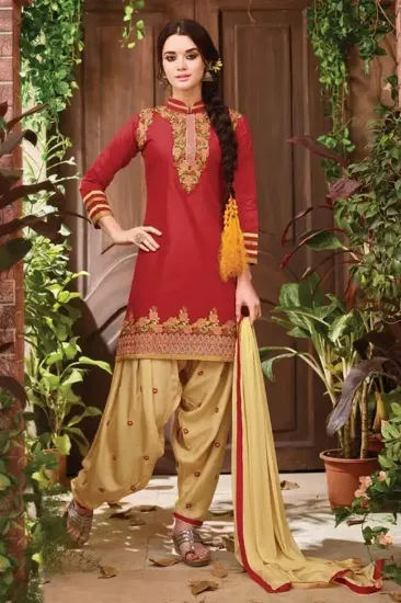 Picture of designer bollywood fashionable indian ethnic party wear