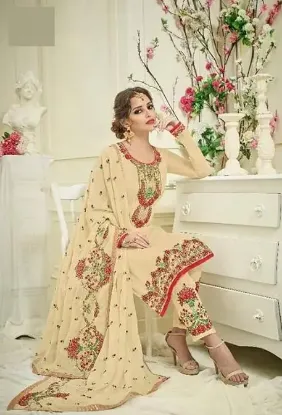 Picture of ethnic indian pakistani designer bollywood style anarka