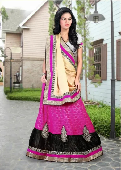 Picture of Embroidered Indian Women Ethnic Party Wedding Wear Boll