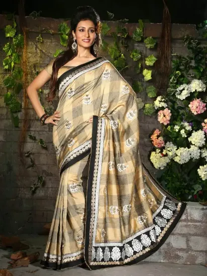 Picture of traditional indian clothing white tree printed saree f,